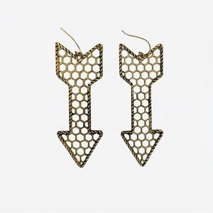 Vintage Gold Honeycomb Arrow Earrings
